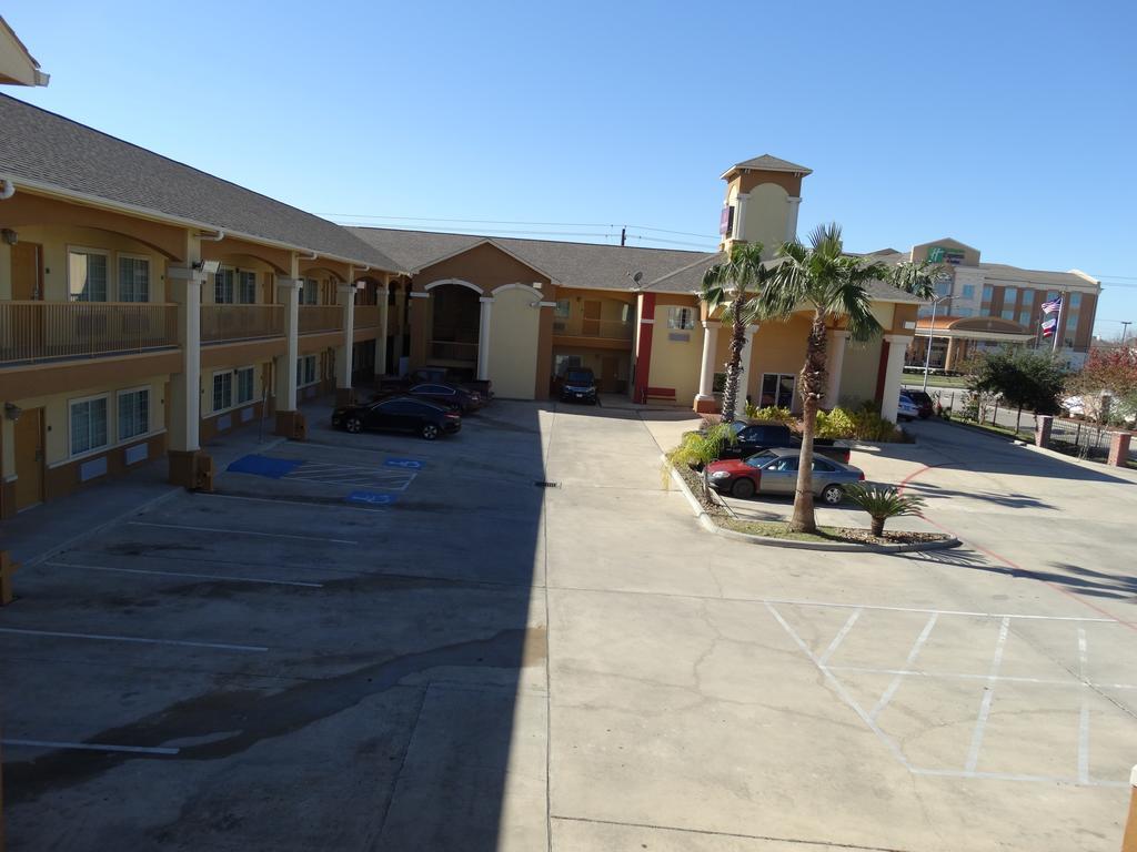 Regency Inn & Suites - Baytown Exterior foto